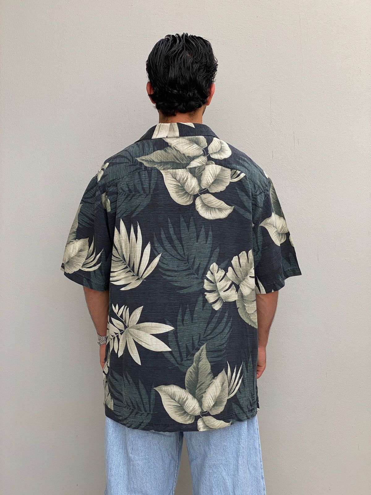 Vintage Havana Jacks Café Tropical Leaf Print Silk Hawaiian Shirt – XL Vintage Havana Jacks Café Tropical Leaf Print Silk Hawaiian Shirt – XL