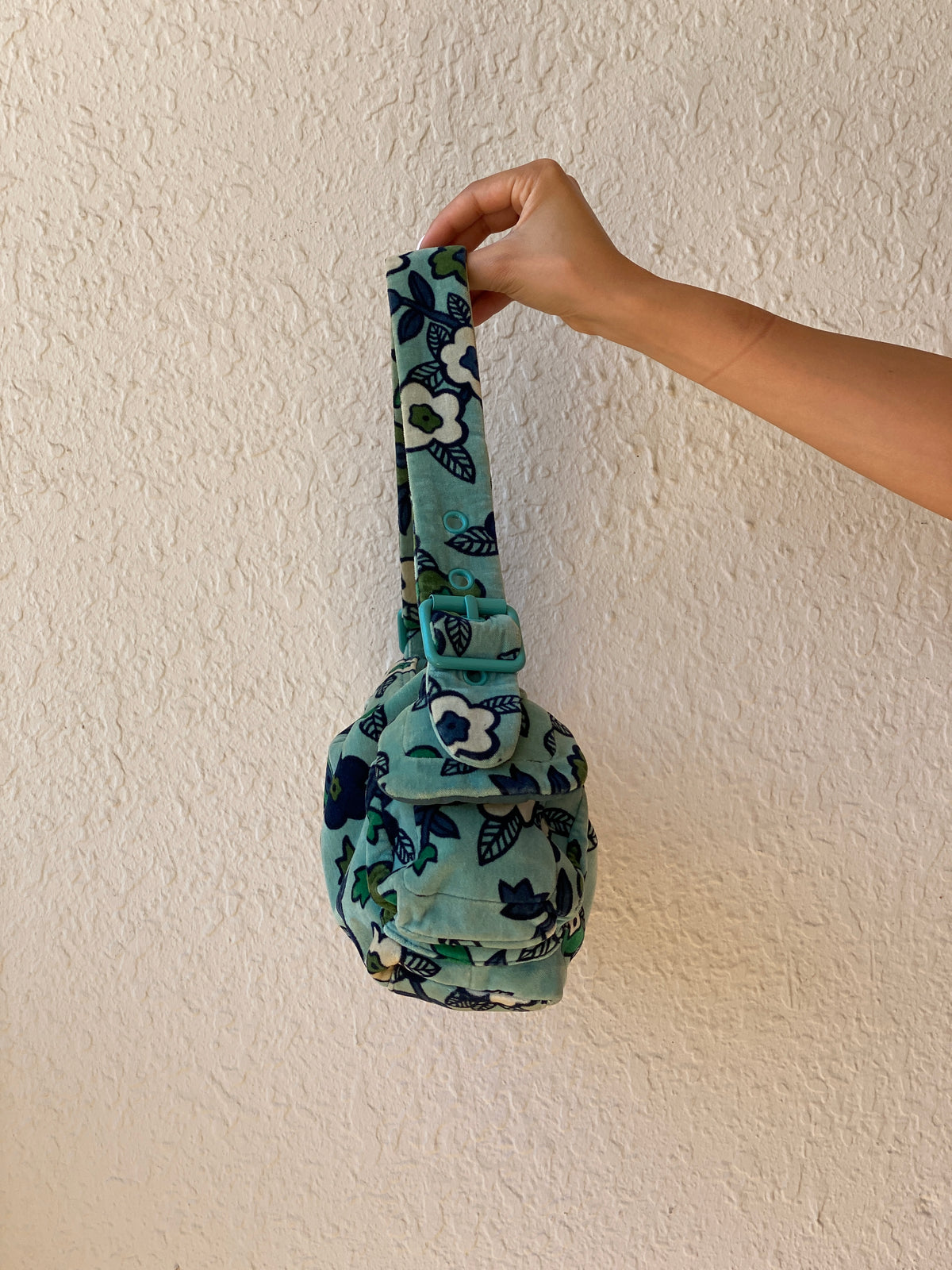 Vintage Y2K GAP Aqua Floral Velvet Shoulder Bag Soft Velour Baguette Purse Vintage Y2K GAP Aqua Floral Velvet Shoulder Bag Soft Velour Baguette Purse