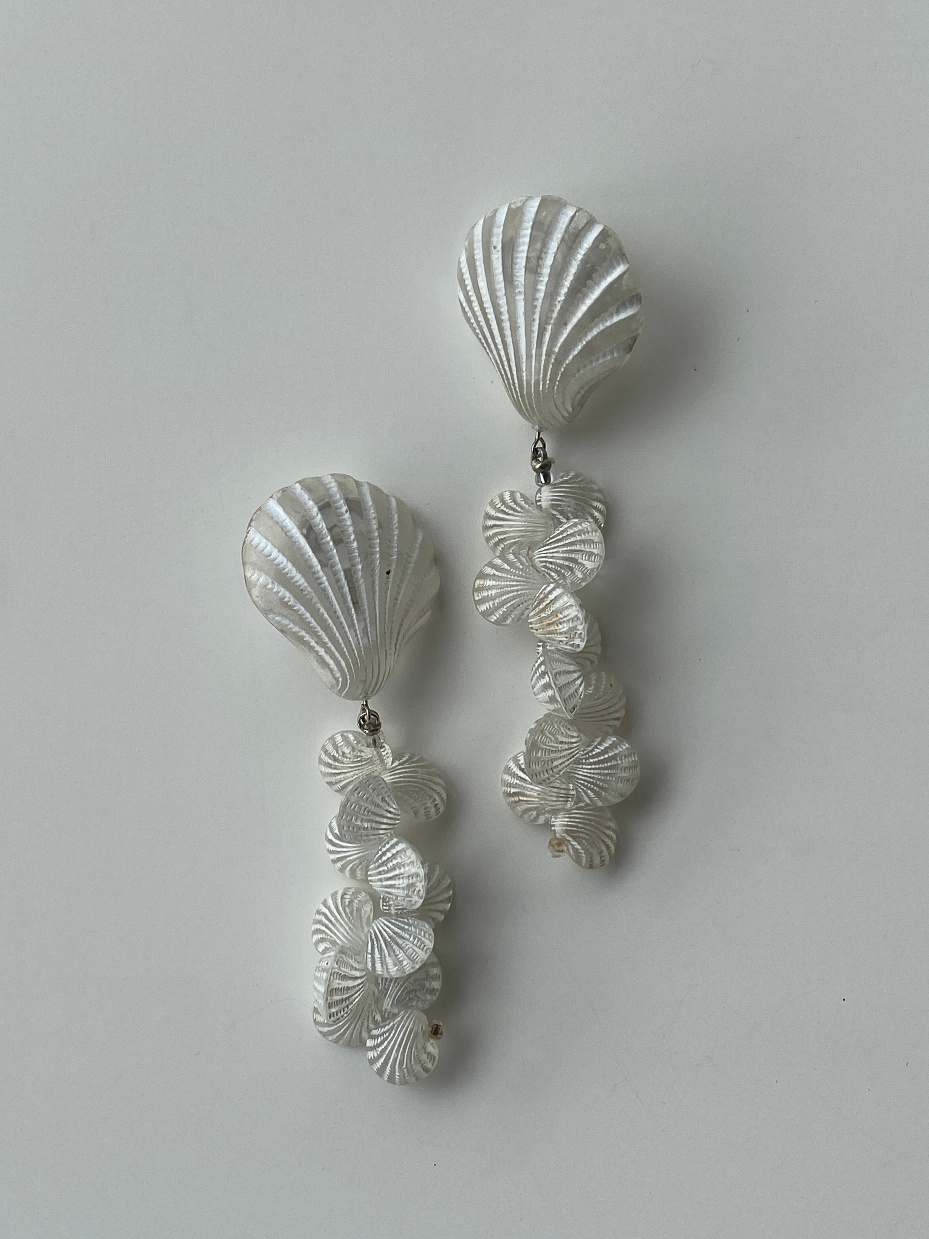 Y2K White Sea Shell Drop Earrings