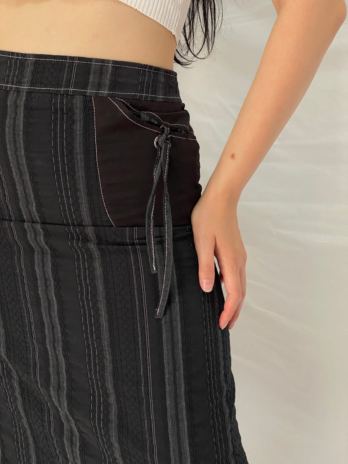 Vintage Y2K Kiabi Woman Black & Charcoal Striped Tiered Midi Skirt - M Vintage Y2K Kiabi Woman Black & Charcoal Striped Tiered Midi Skirt - M