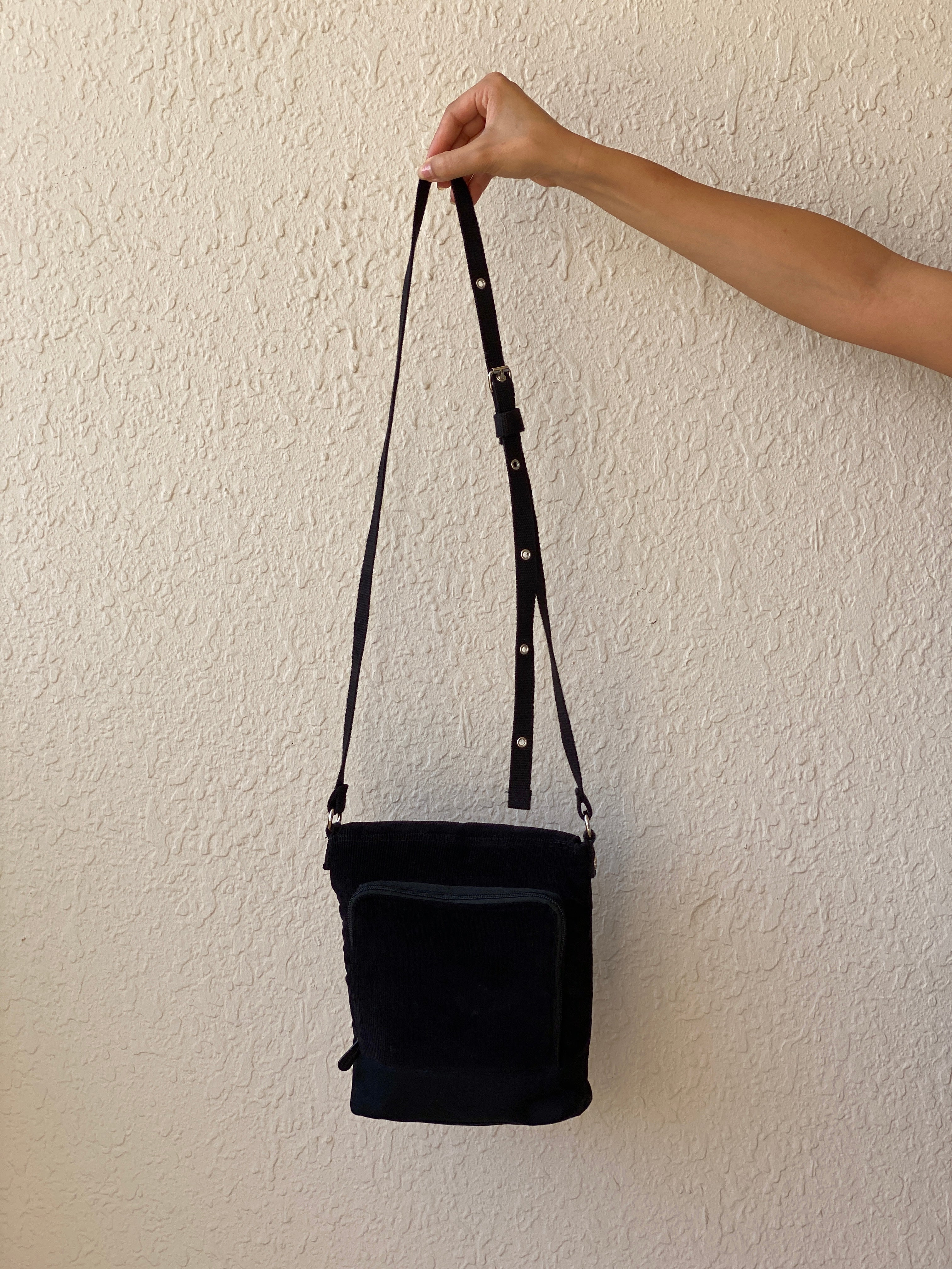 Y2K Thirty-One Black Corduroy Crossbody Bag with Pink Monogram J