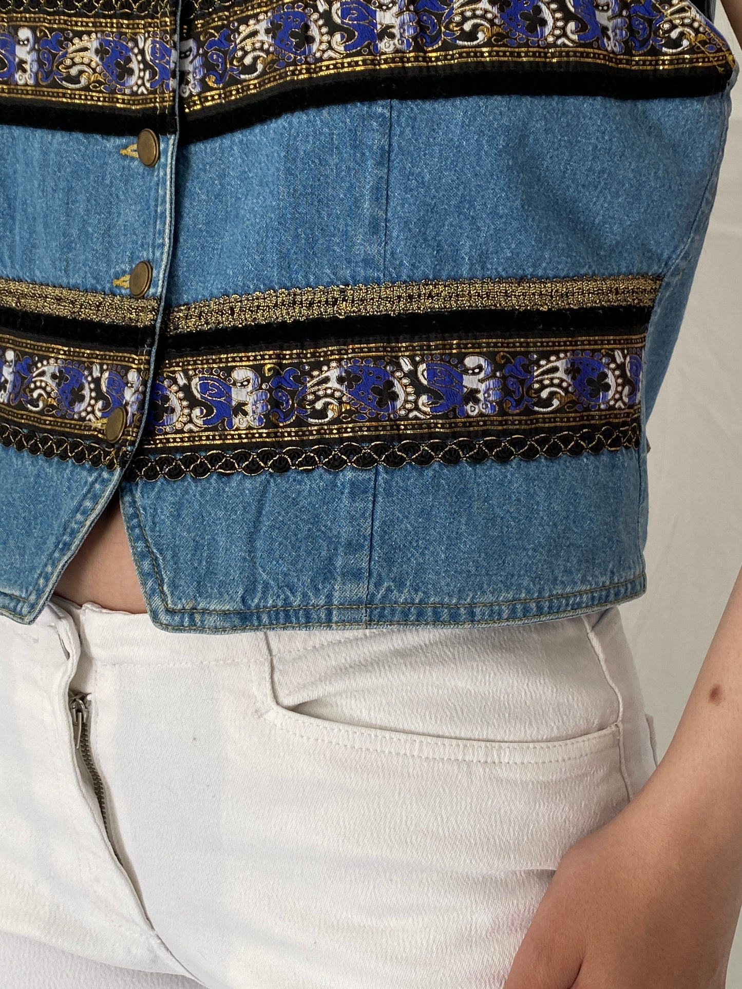 Vintage Y2K Liz Wear Denim Vest Boho Tapestry Trim Button Front Cropped Jean Vest – M
