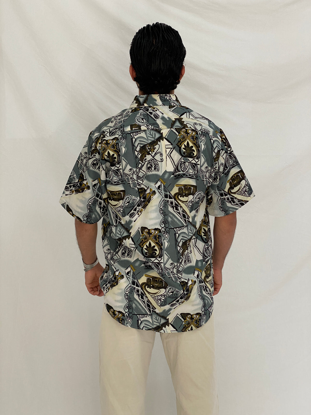 Vintage Valentine Italy Style Abstract Printed Short Sleeve Shirt – M Vintage Valentine Italy Style Abstract Printed Short Sleeve Shirt – M
