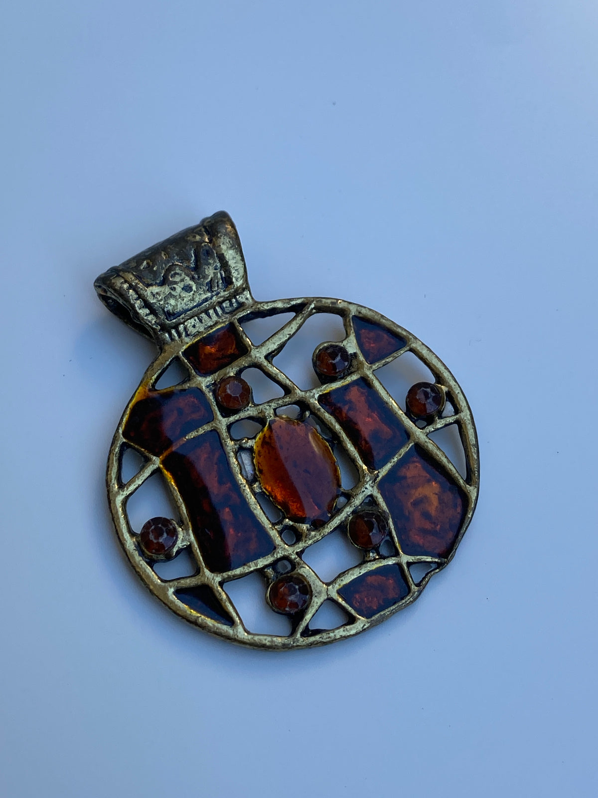 Vintage Brutalist Amber Glass Mosaic Artisan Round Pendant Vintage Brutalist Amber Glass Mosaic Artisan Round Pendant