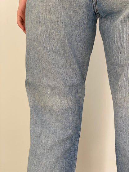Vintage 90s Calvin Klein Light Wash High-Waisted Straight Leg Jeans – 40EUR