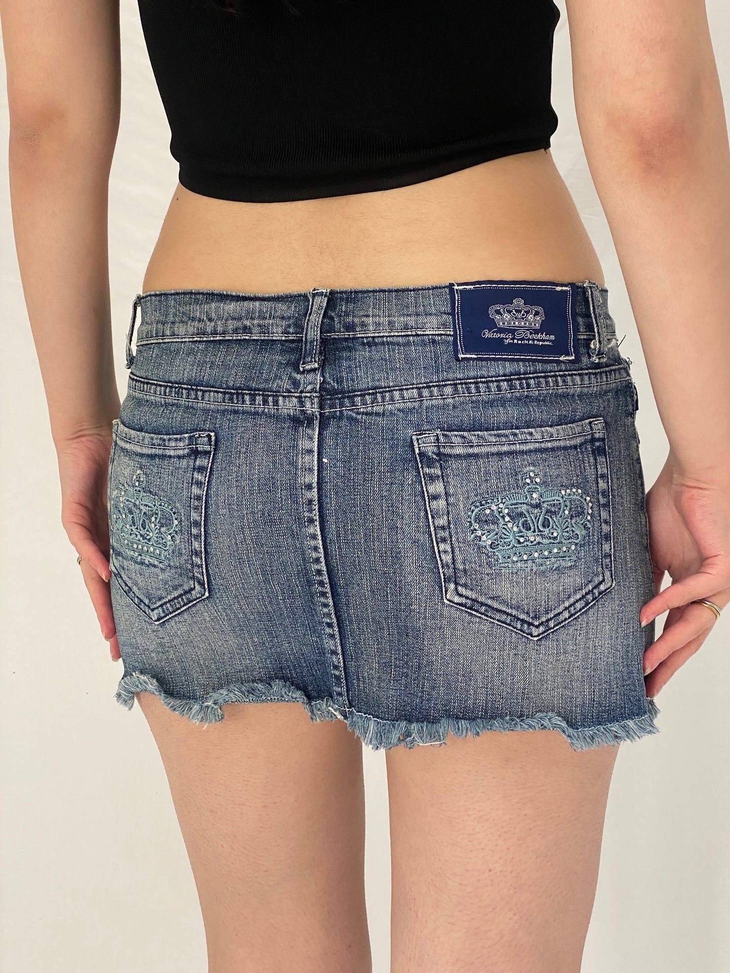 Y2K Rock & Republic Victoria Beckham Low Rise Denim Mini Skirt with Embroidered Crown - M