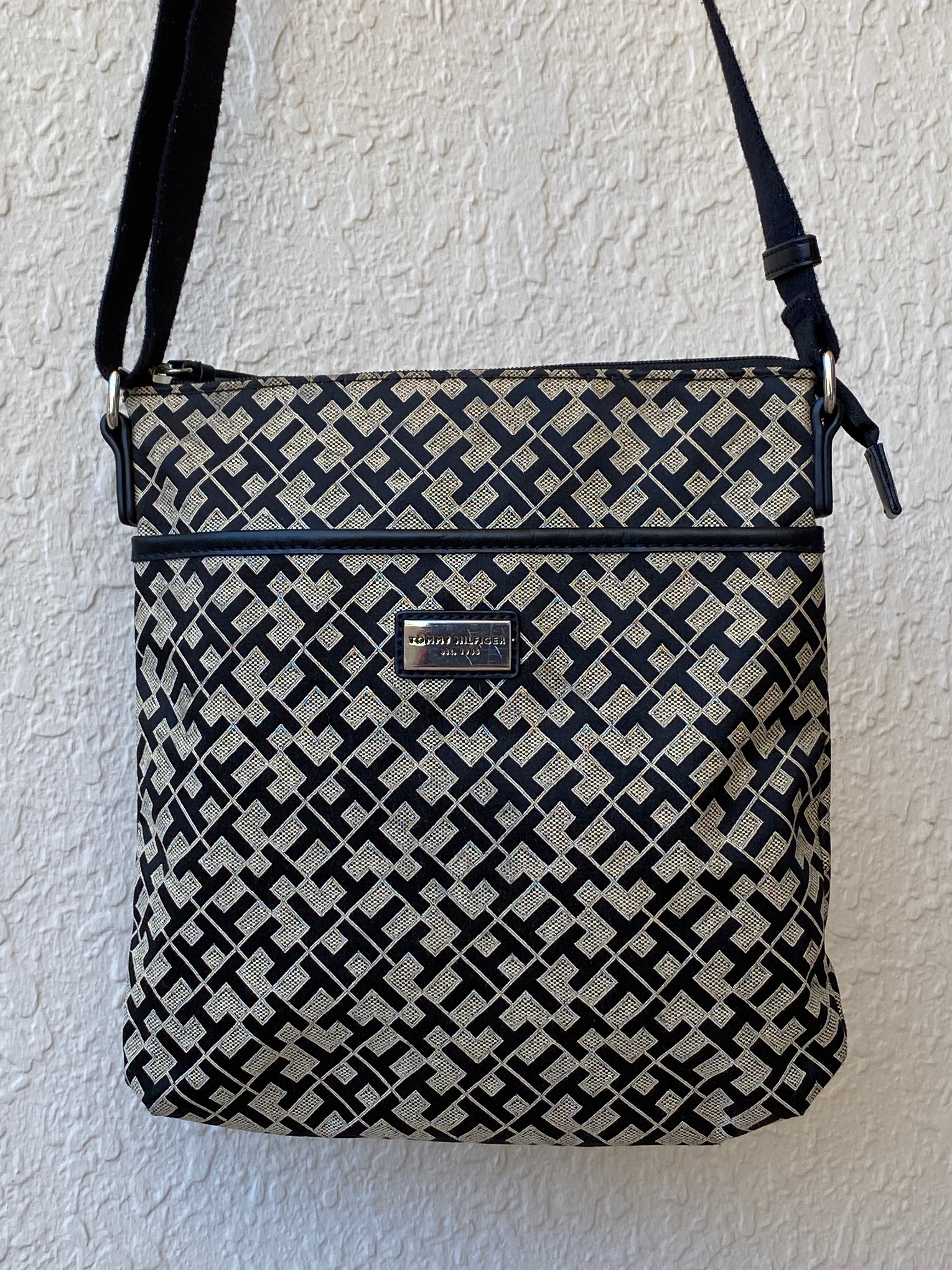 Tommy Hilfiger Cloth Crossbody Shoulder Bag Tommy Hilfiger TH Signature Purse