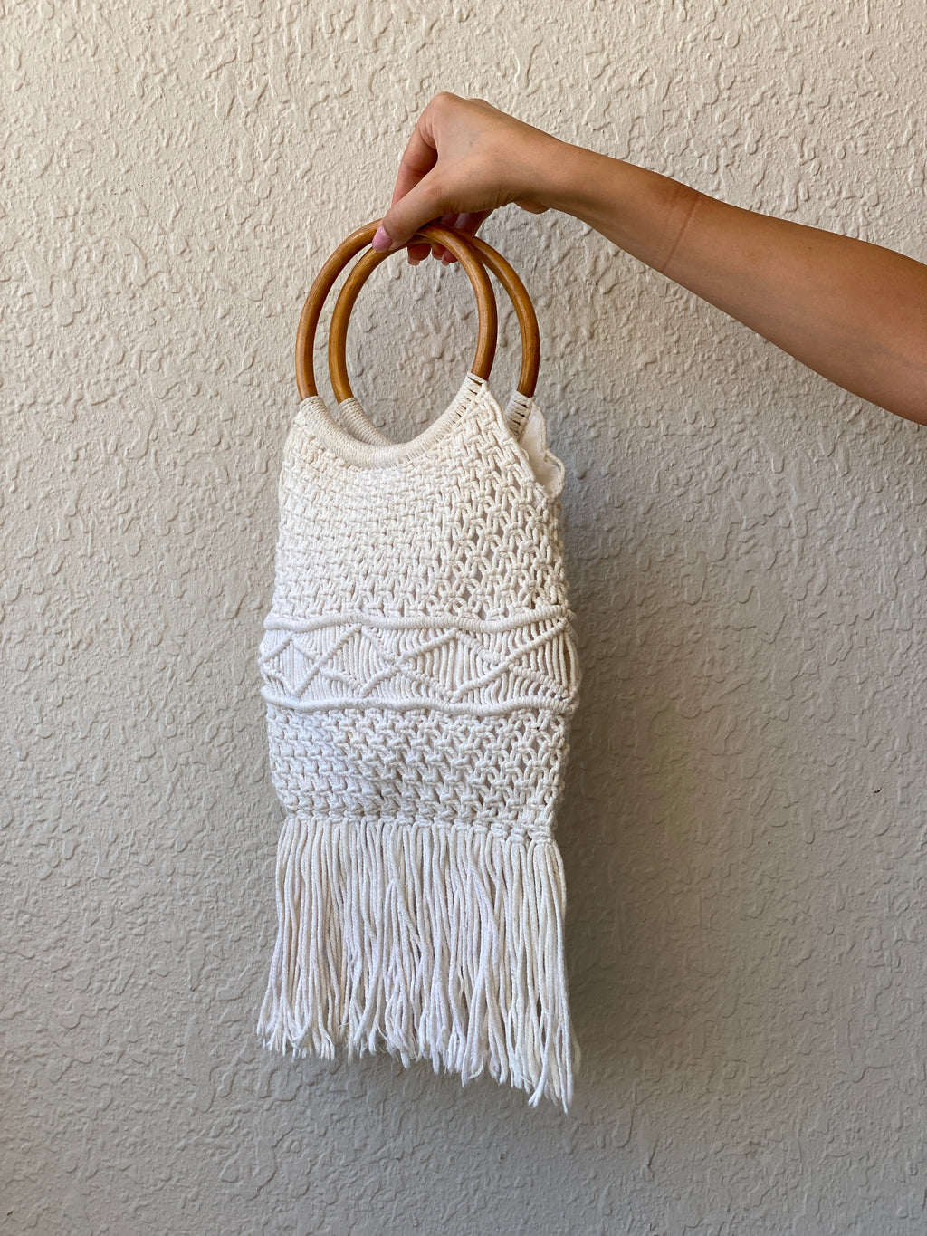 Gorgeous White Crochet Macrame Wooden Handle Beach Handbag
