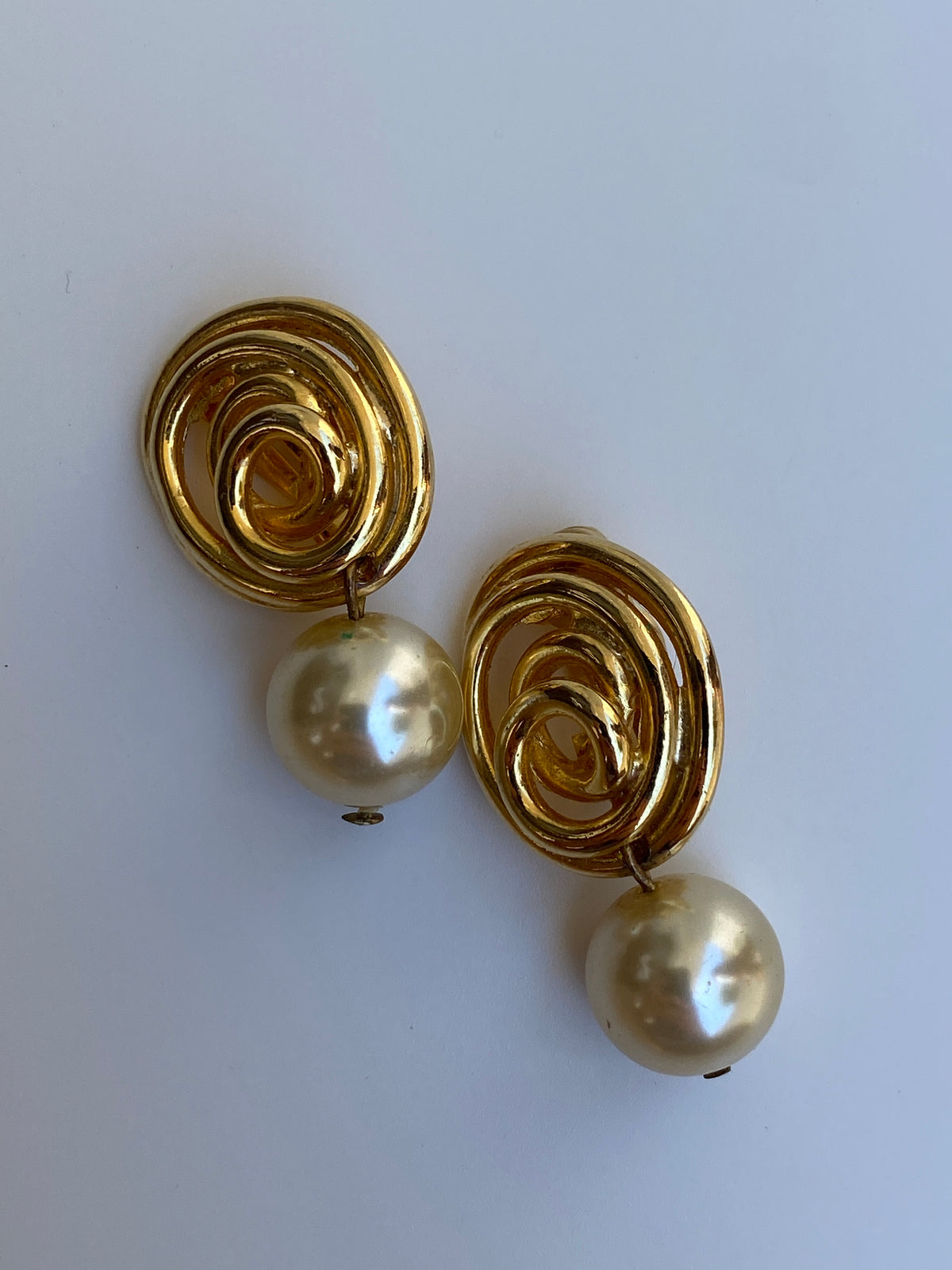 Vintage N.J. Norma Jean Gold-Tone Faux Pearl Clip-On Drop Earrings Vintage N.J. Norma Jean Gold-Tone Faux Pearl Clip-On Drop Earrings