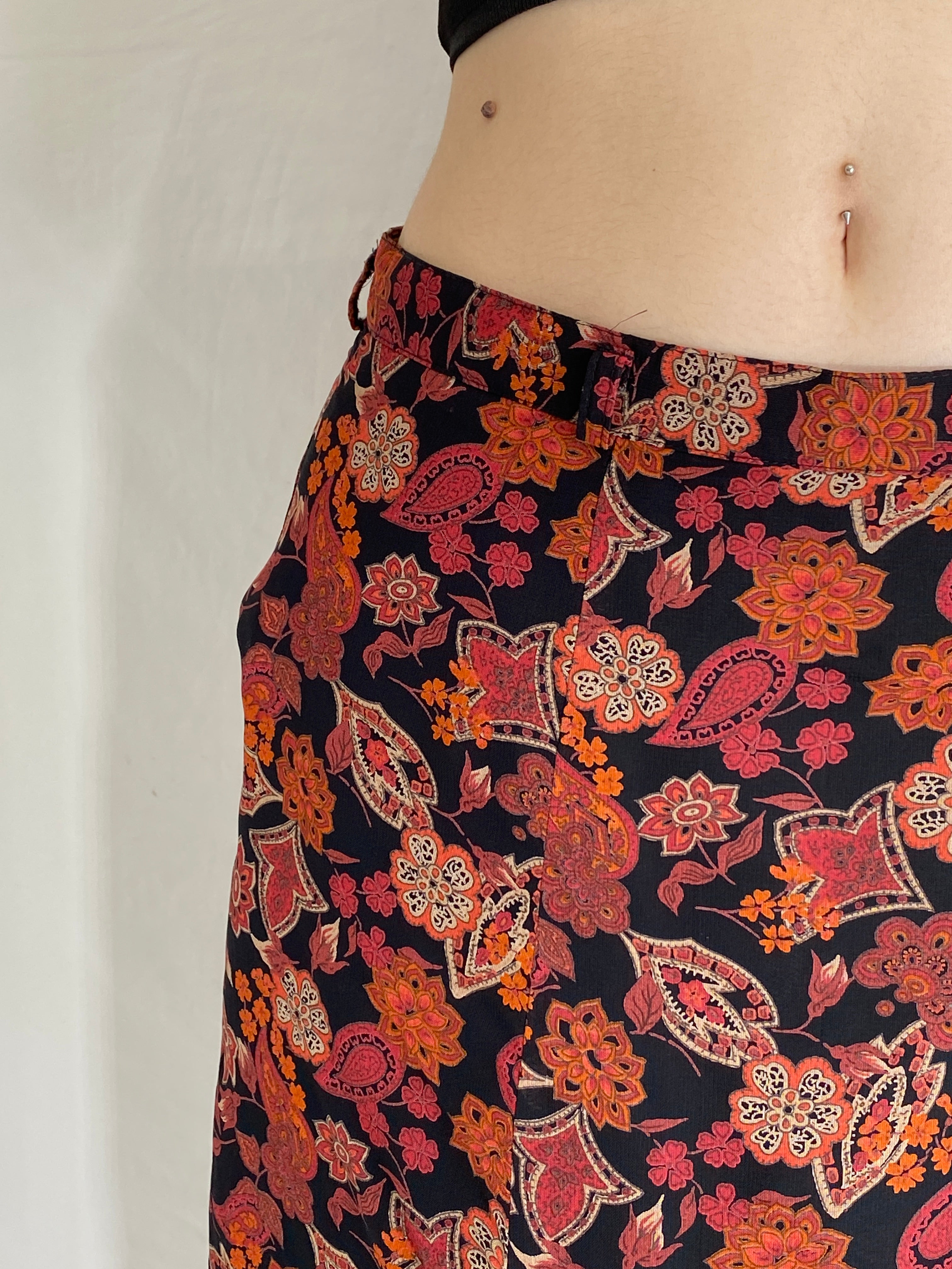 Vintage 90s Your 6th Sense Floral Red Black Paisley Boho Midi Skirt - L