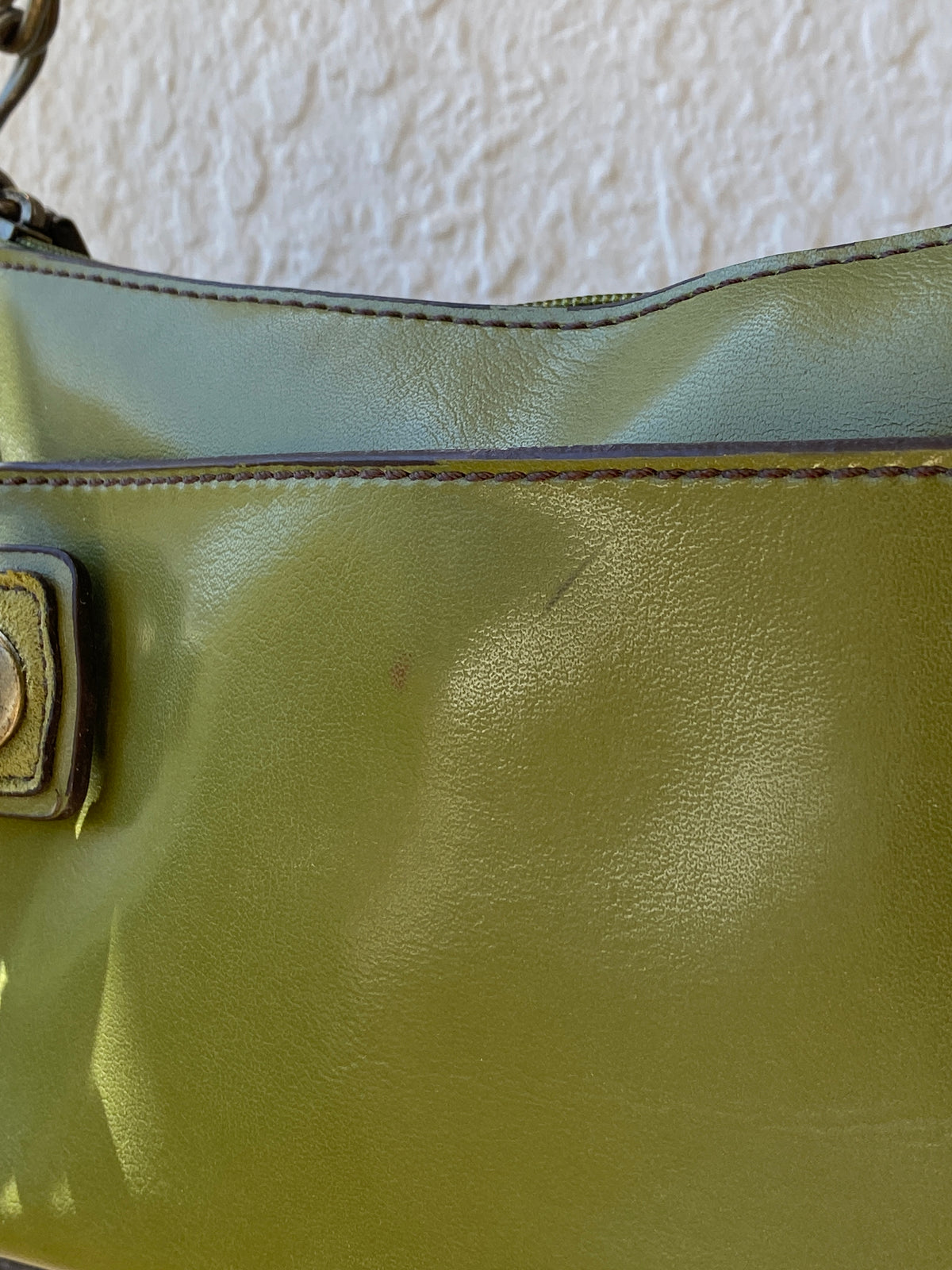 Vintage Emillie M. Green Faux Leather Shoulder Bag with Chain Strap Vintage Emillie M. Green Faux Leather Shoulder Bag with Chain Strap