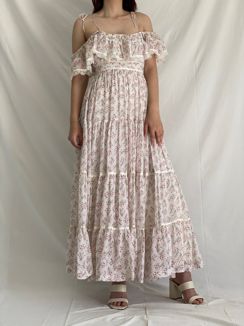 Vintage Gunne Sax by Jessica San Francisco Floral Cottagecore Maxi Dress Off Shoulder Ruffle Lace Prairie Gown - M