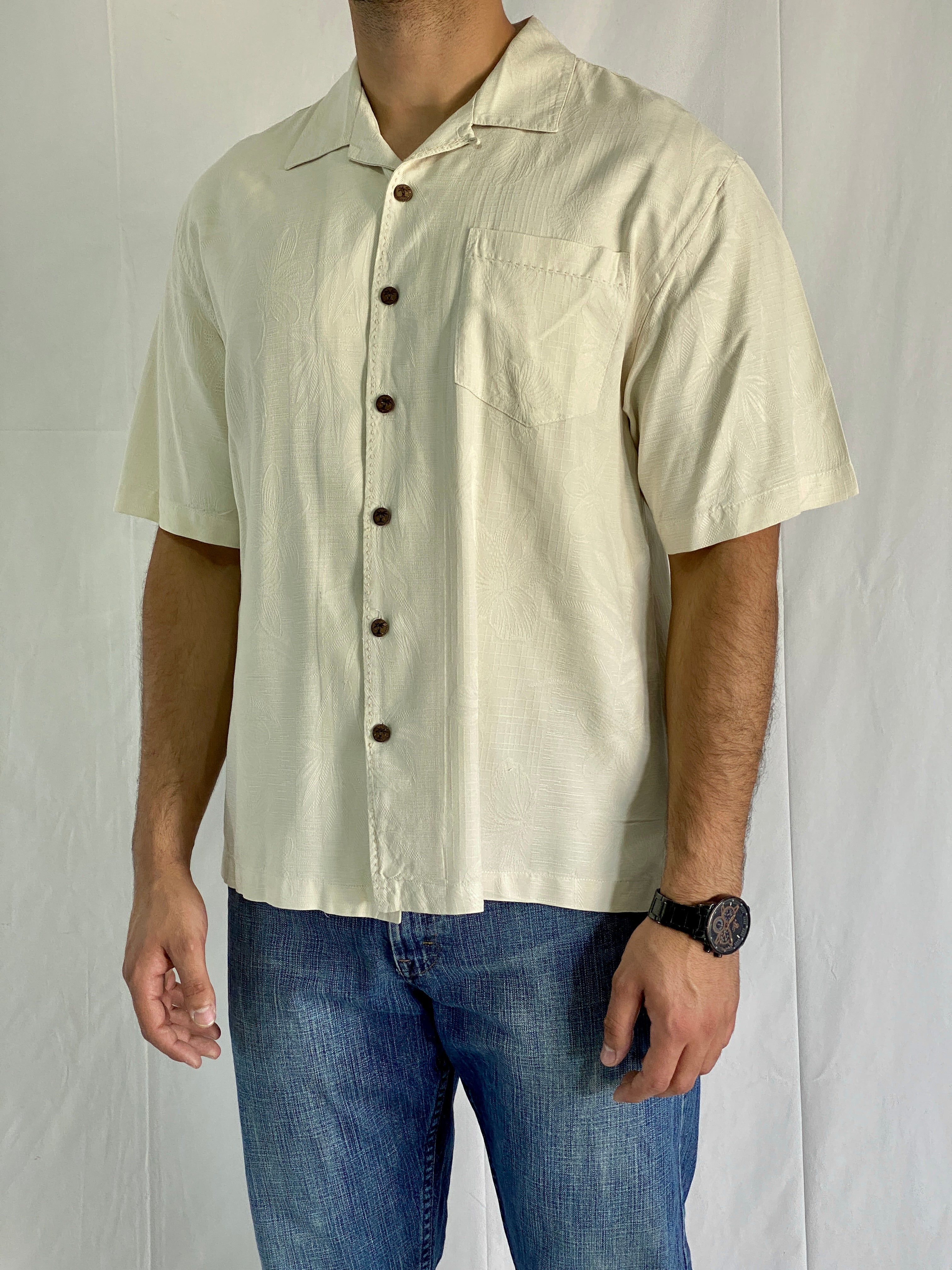 Boundary Bay Silk Men’s Hawaiian Short Sleeve Button Up Cream Color Shirt - L
