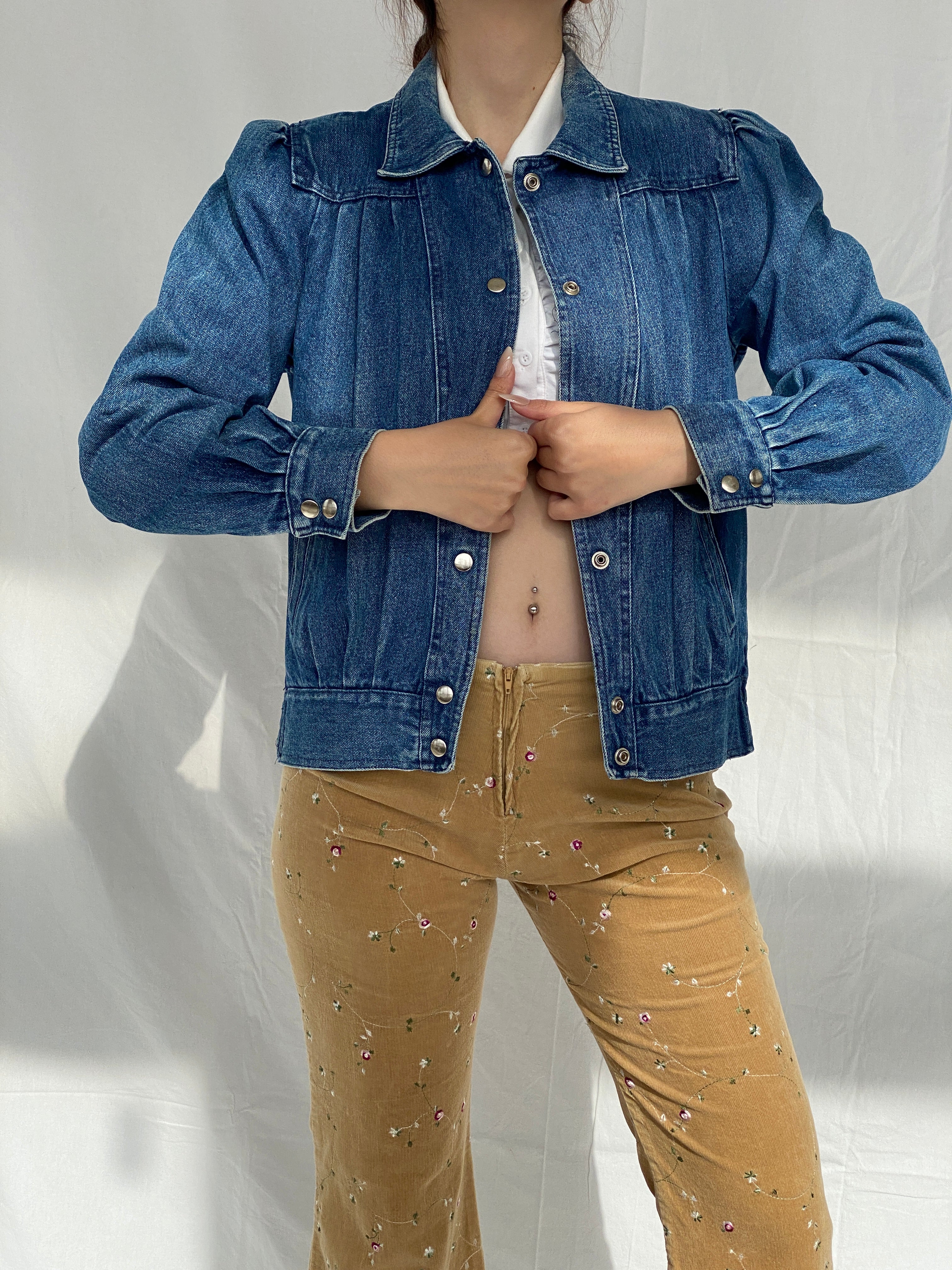 جاكيت بومبر جينز عتيق - مقاس متوسط