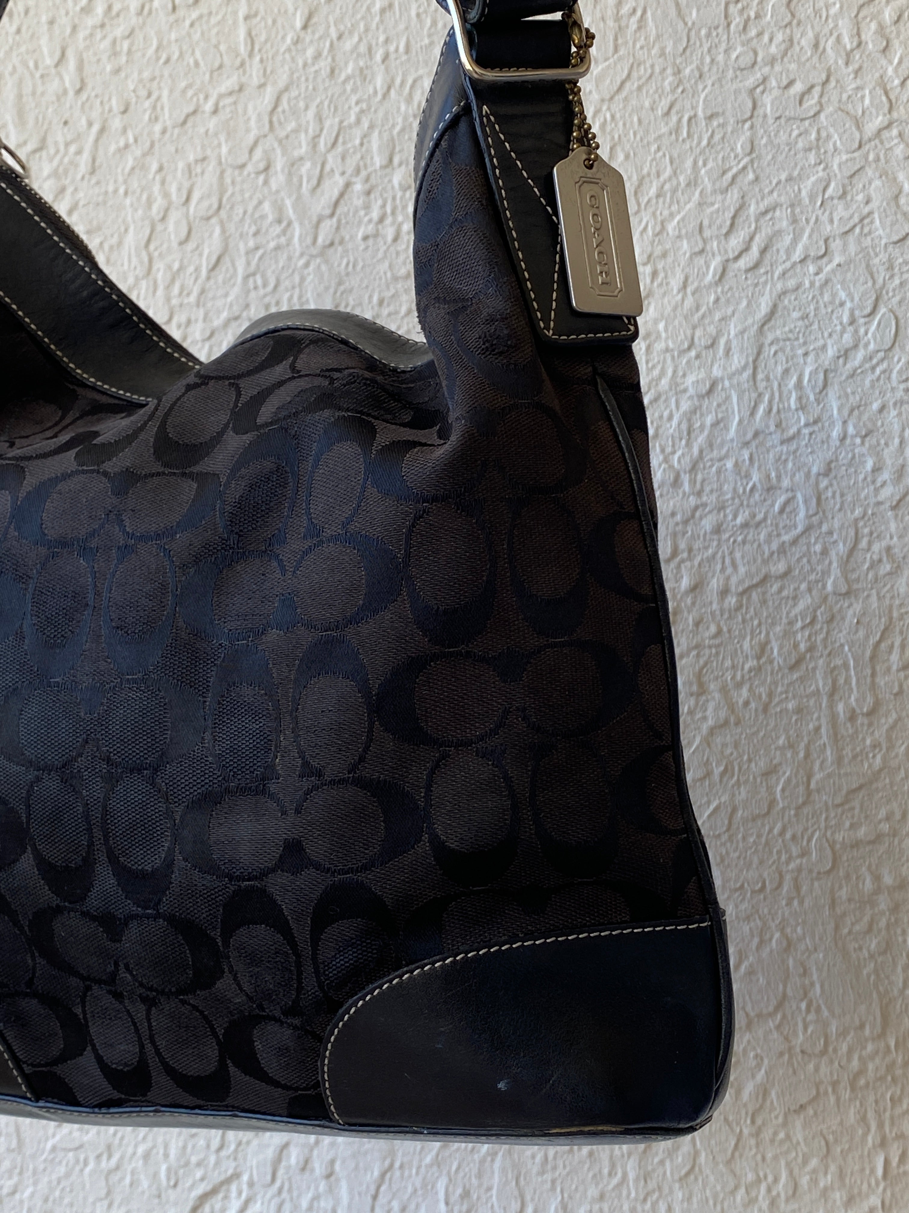 Coach Black Canvas & Leather Shoulder Bag Coach Signature Purse #J2K-6346