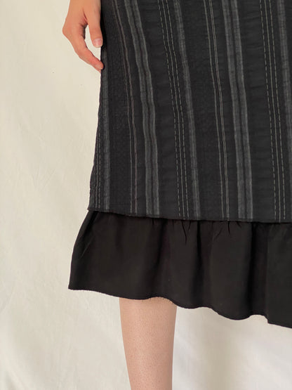 Vintage Y2K Kiabi Woman Black & Charcoal Striped Tiered Midi Skirt - M