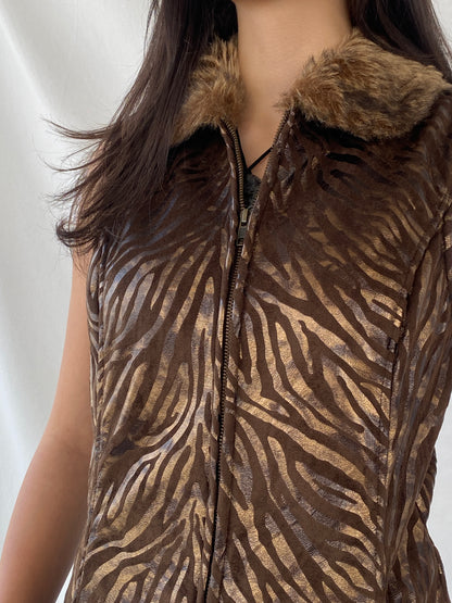 PR Powder River Outfitters Women’s Brown Zebra Fur-Collar Zip Up Fur Lined Vest - S