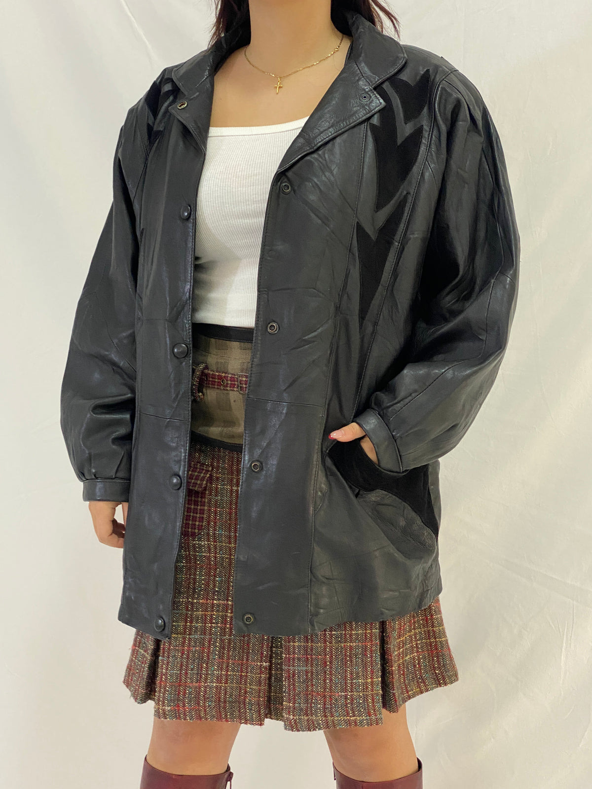 Vintage Oversized Fit Ferpele Black Leather Coat with Graphic Panel Details - M Vintage Oversized Fit Ferpele Black Leather Coat with Graphic Panel Details - M