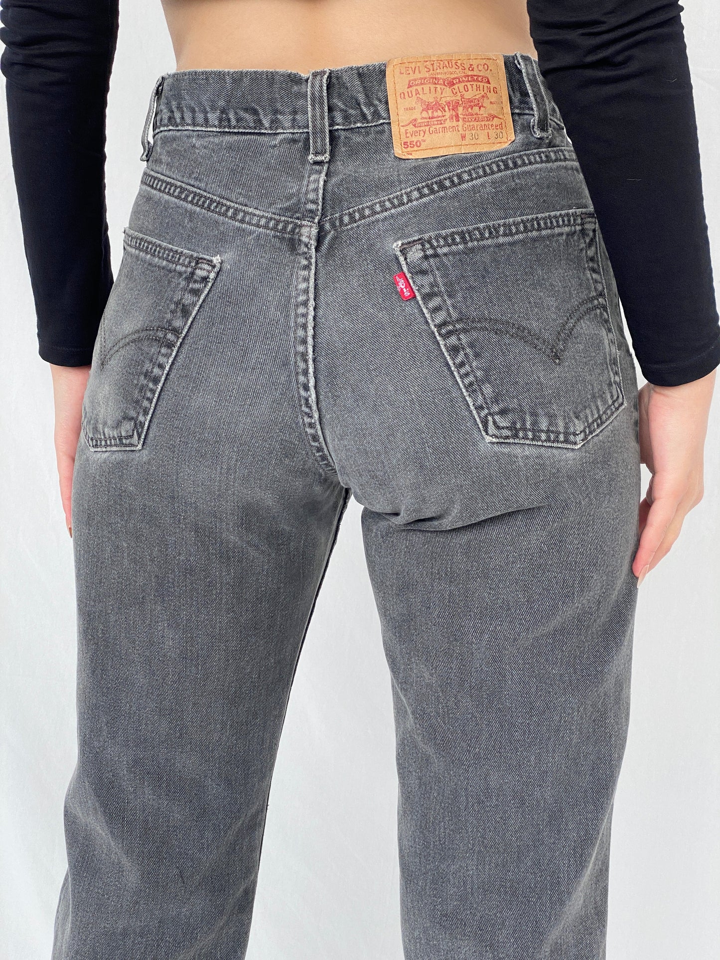 550 Grey Cropped Vintage Levi’s Jeans W30 L30