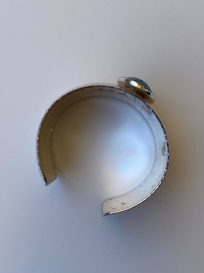 Vintage Hammered Silver Turquoise Stone Cuff Bracelet Open Bangle
