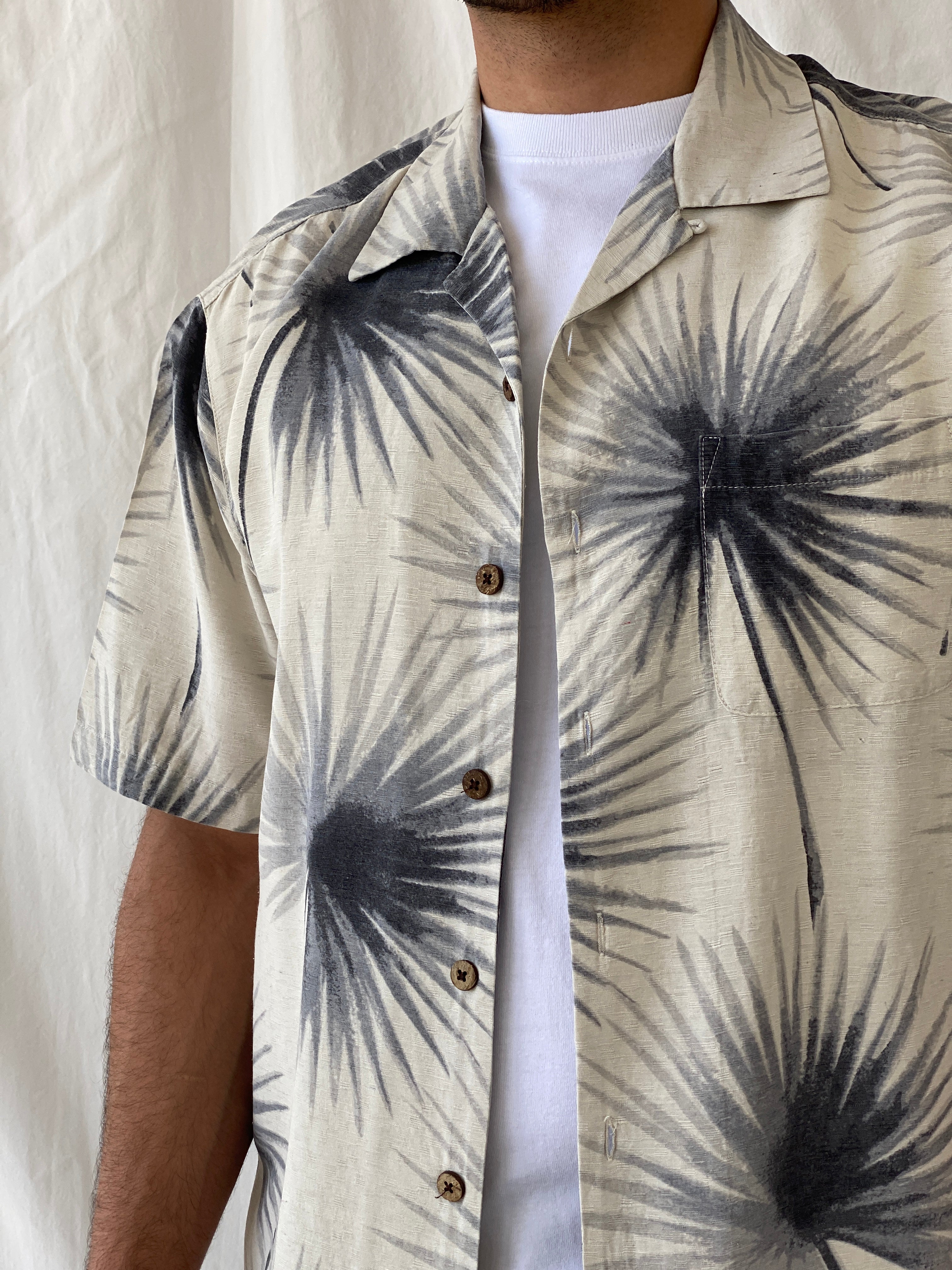 Vintage Caribbean Hawaiian Short Sleeve Button Up Men’s Silk Shirt - XL