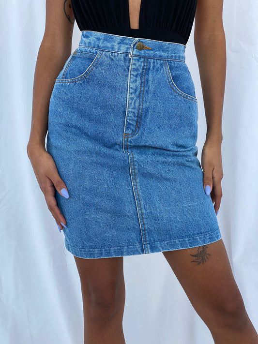 Vintage 80s/90s Guess Paris Denim Skirt - Balagan Vintage Mini Skirt 90s, mini denim skirt, mini skirt, NEW IN, summer, Tojan