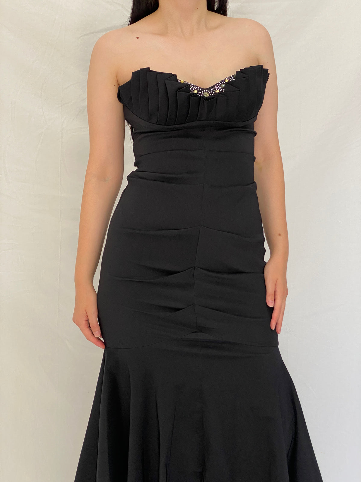 Vintage Betsy & Adam Black Beaded Bust Mermaid Evening Gown – M Vintage Betsy & Adam Black Beaded Bust Mermaid Evening Gown – M