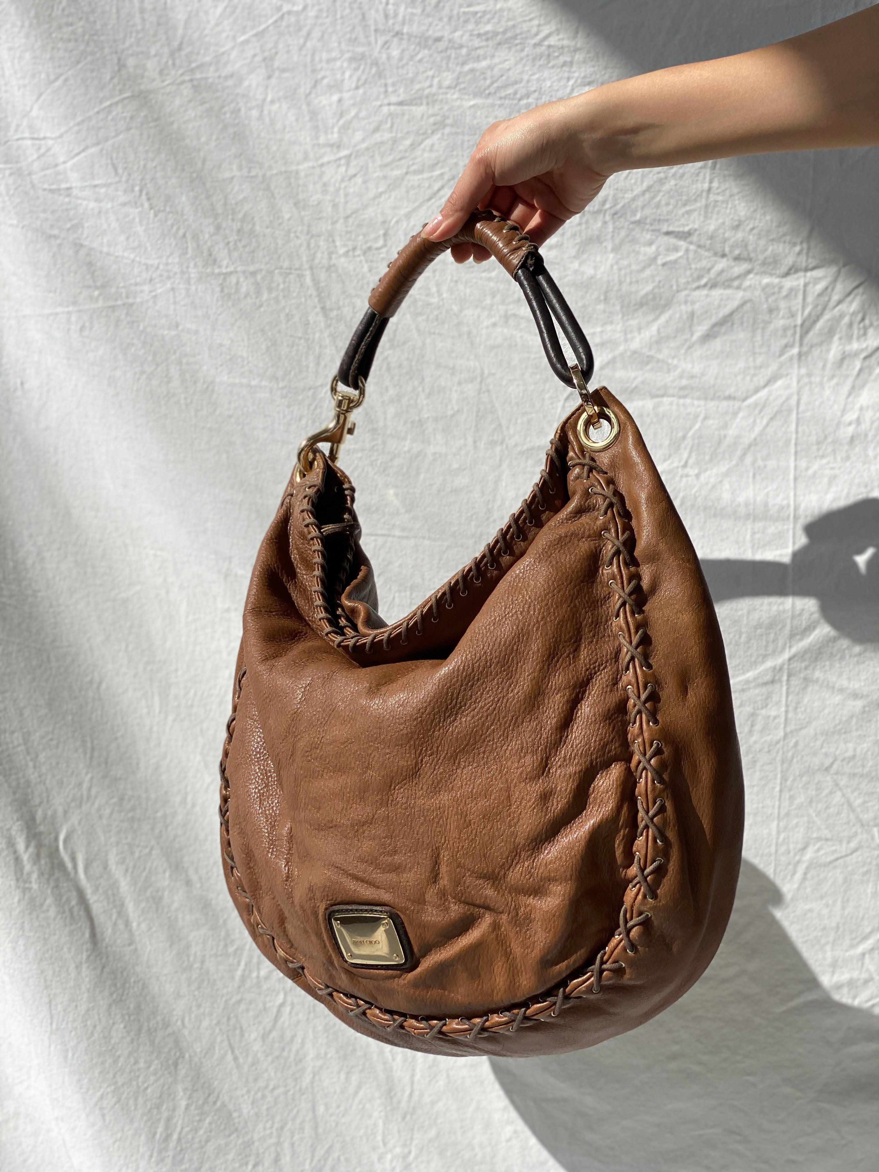 حقيبة كتف هوبو كبيرة من الجلد البني من جيمي تشو Y2K