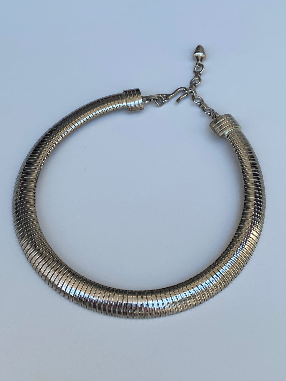 Vintage 1990s Silver-Tone Omega Ribbed Collar Choker Necklace Vintage 1990s Silver-Tone Omega Ribbed Collar Choker Necklace