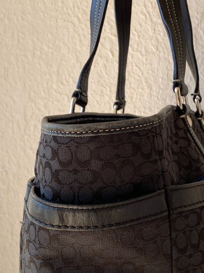 Authentic Coach Monogram Women’s Black Shoulder Bag Purse