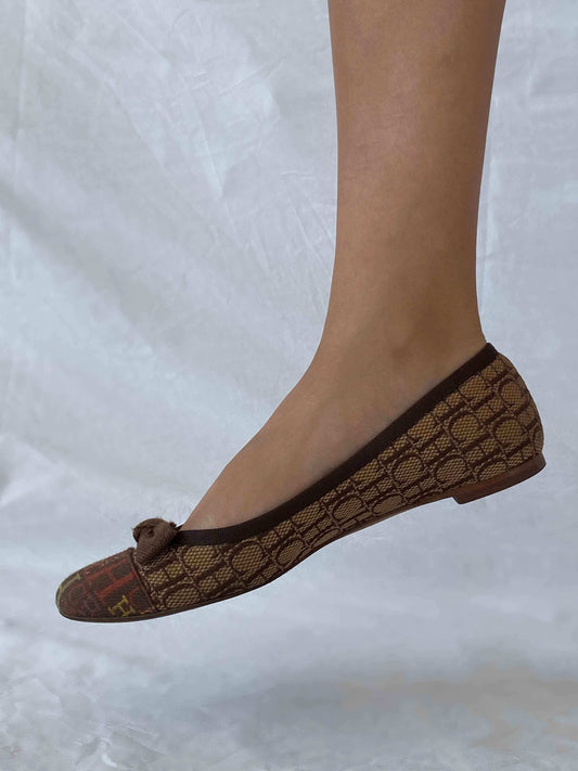 Carolina Herrera Monogram Brown Ballet Flat - Balagan Vintage Ballet flats 00s, 90s, NEW IN