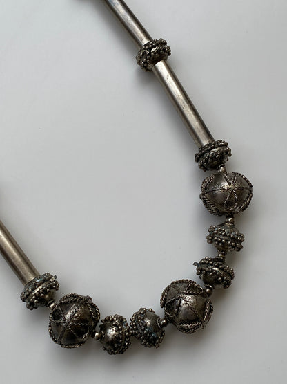Vintage Tribal-Inspired Silver Tone Beaded Statement Necklace – Textured Metal & Bar Link Design