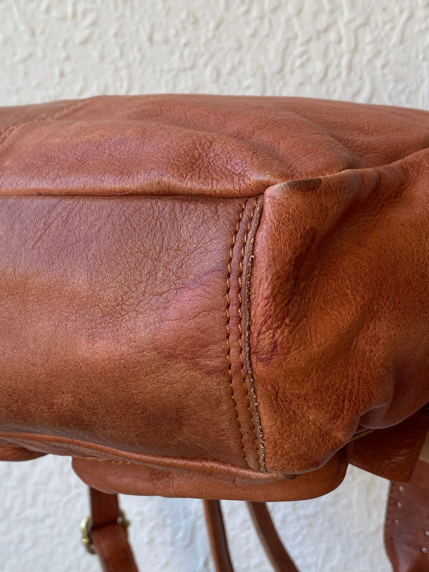 Vintage 5th Avenue Distressed Leather Multi-Pocket Convertible Tote Bag