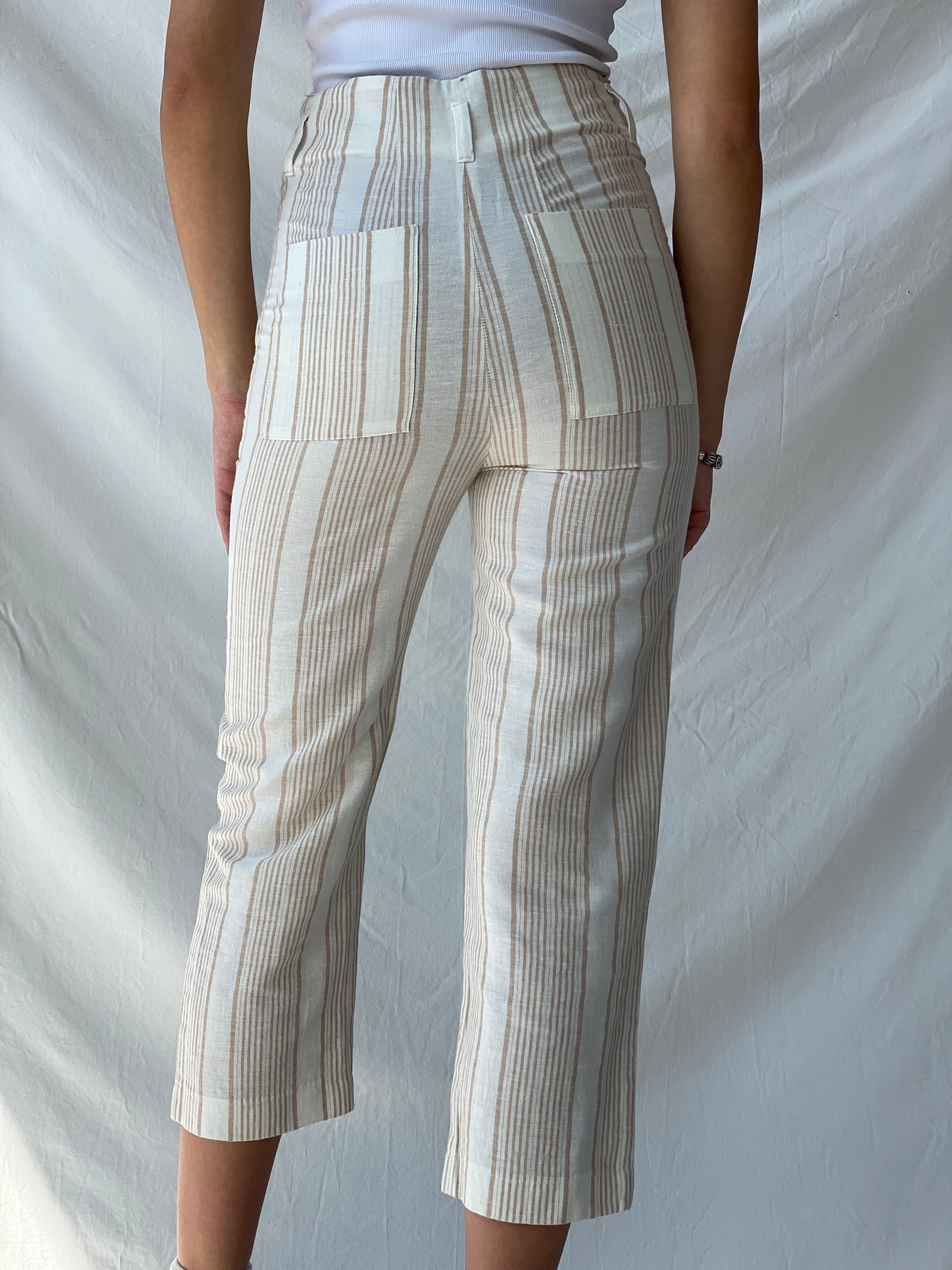 بنطال كابري صيفي مخطط من مزيج الكتان الأبيض والبيج من مارك كاين - مقاس صغير