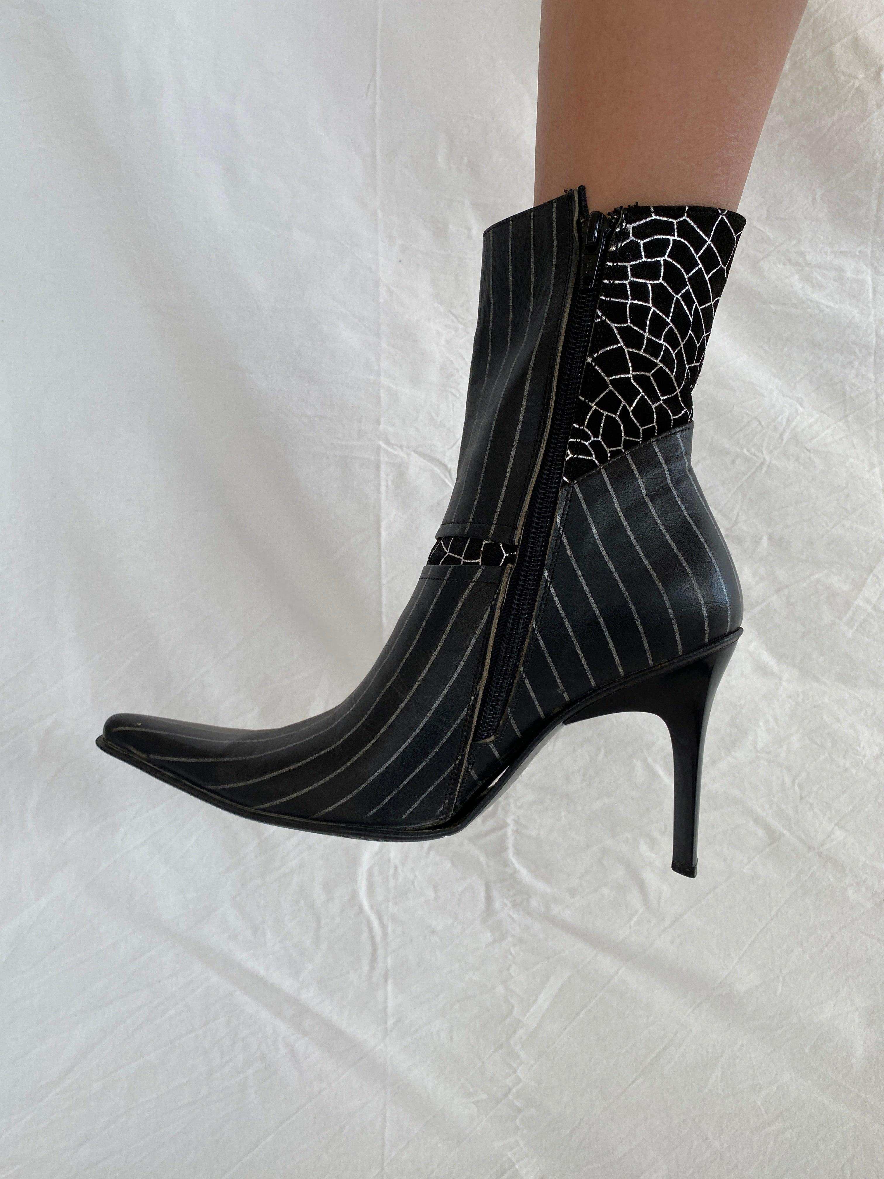 Blue Quality’s Elegance Boots - Balagan Vintage Boots 00s, 90s, Boots, NEW IN