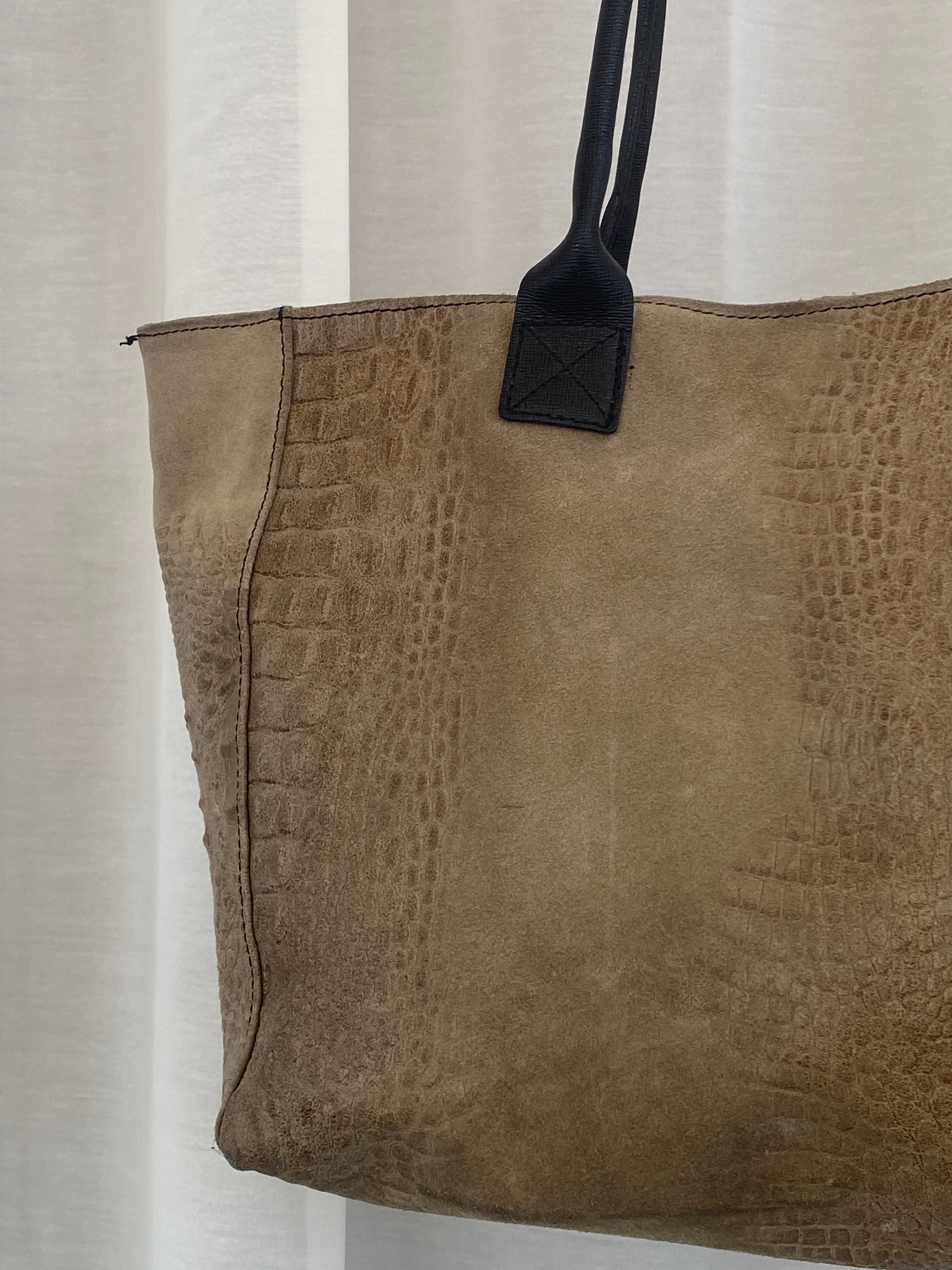 Vintage Genuine Italian Leather Croc Embossed Taupe Satchel Shoulder Bag