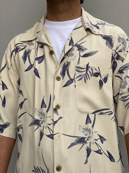 Vintage 90s Paradise Coves Cream Floral Silk Hawaiian Shirt - L