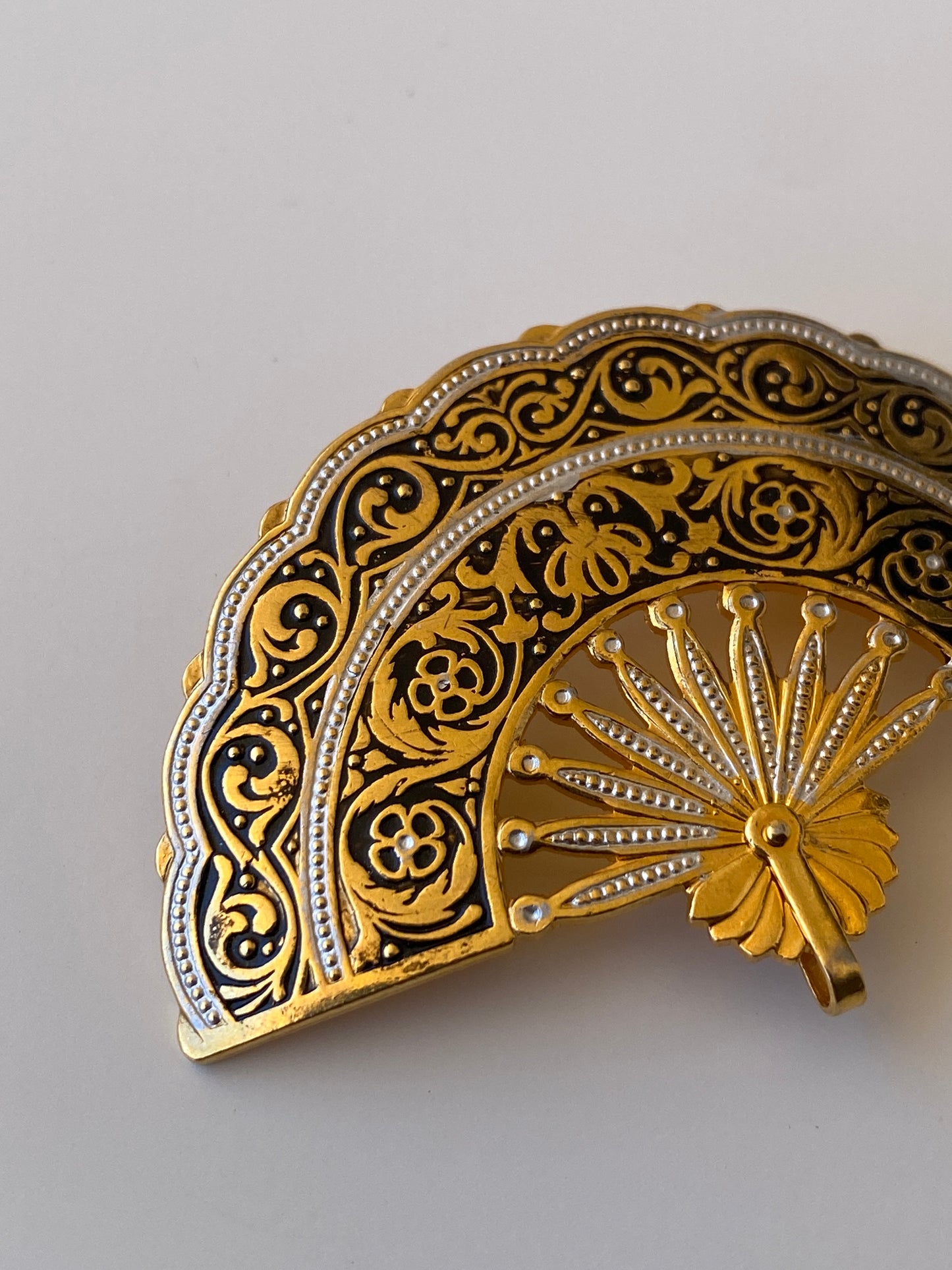 Vintage Ornate Fan Brooch Gold Tone Black Enamel Filigree Pin