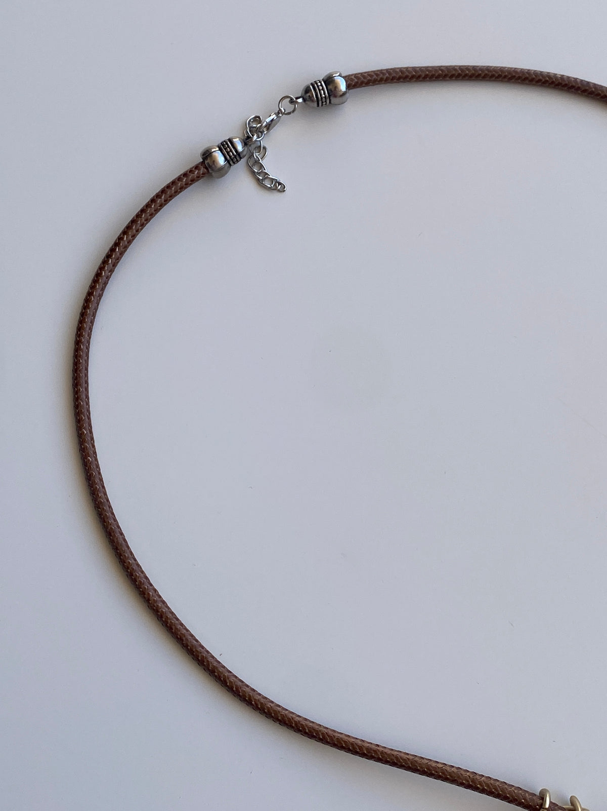 Vintage Y2K Boho Brown Cord Mixed-Media Gold-Tone Charm Statement Necklace