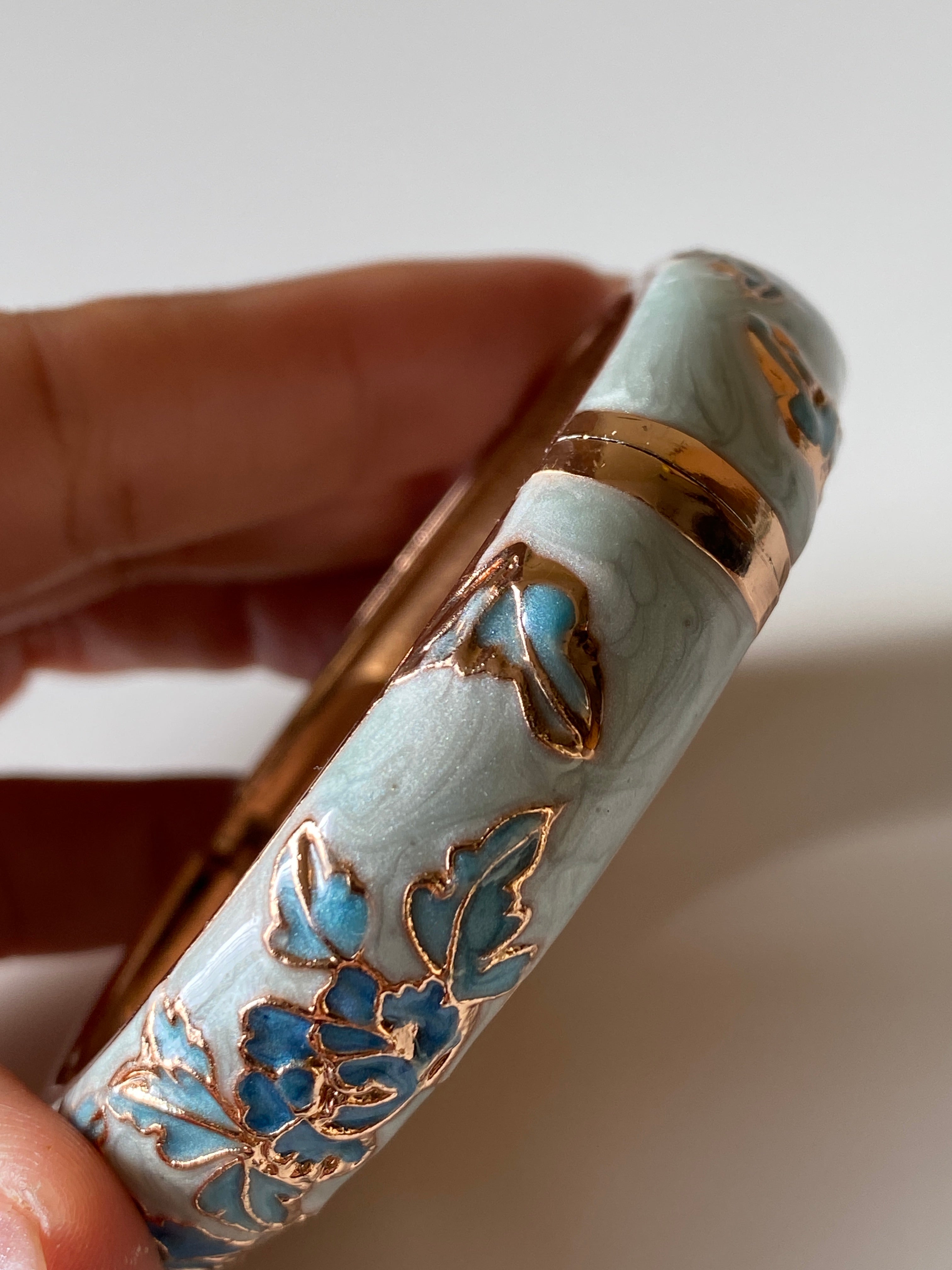 Vintage Chinese Cloisonné Floral Bangle Bracelet Blue Enamel Flowers Rose Gold-Tone Metal
