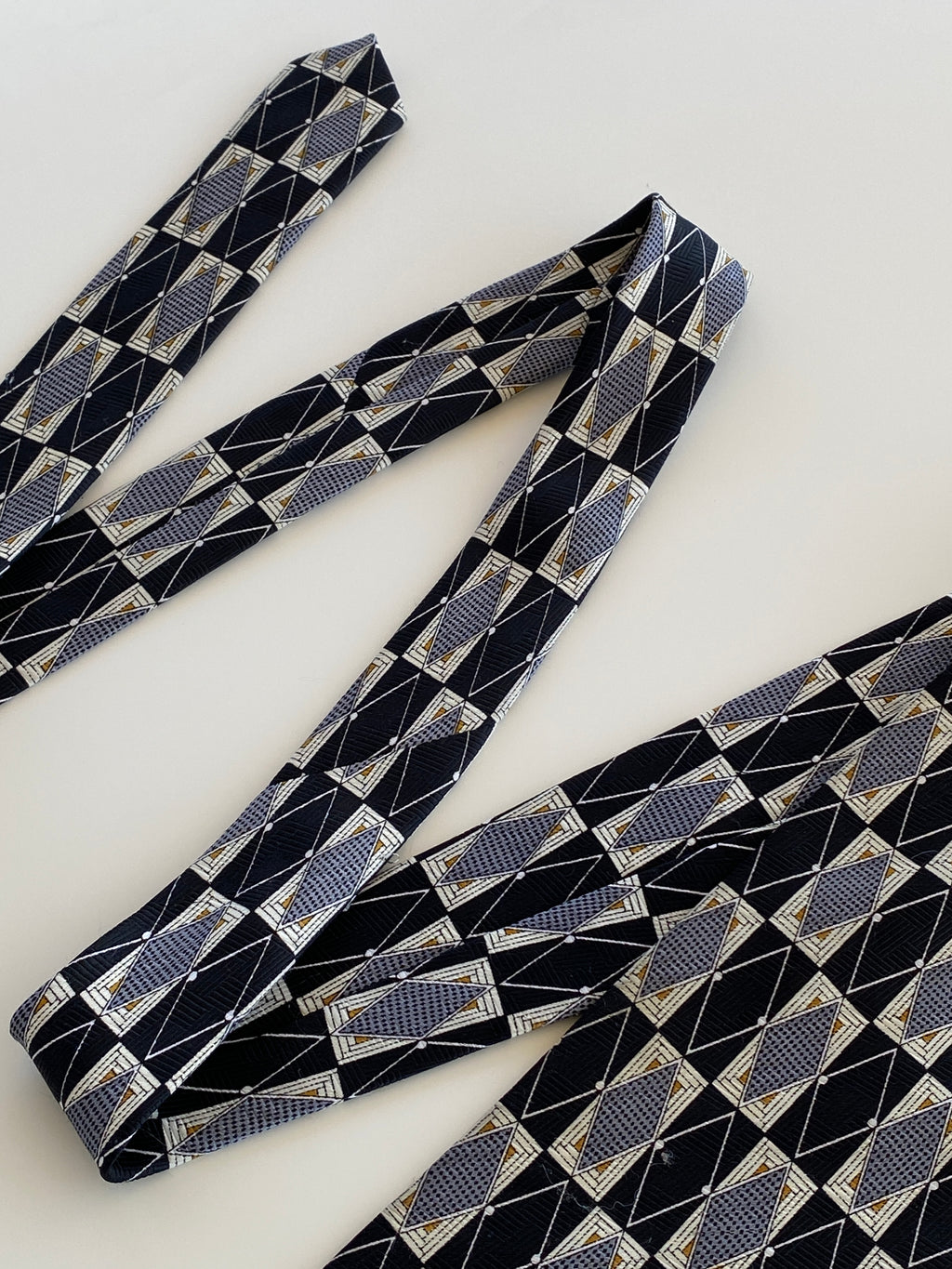 Vintage Tita Roni Abstract Geometric Print Men’s Neck Formal Tie