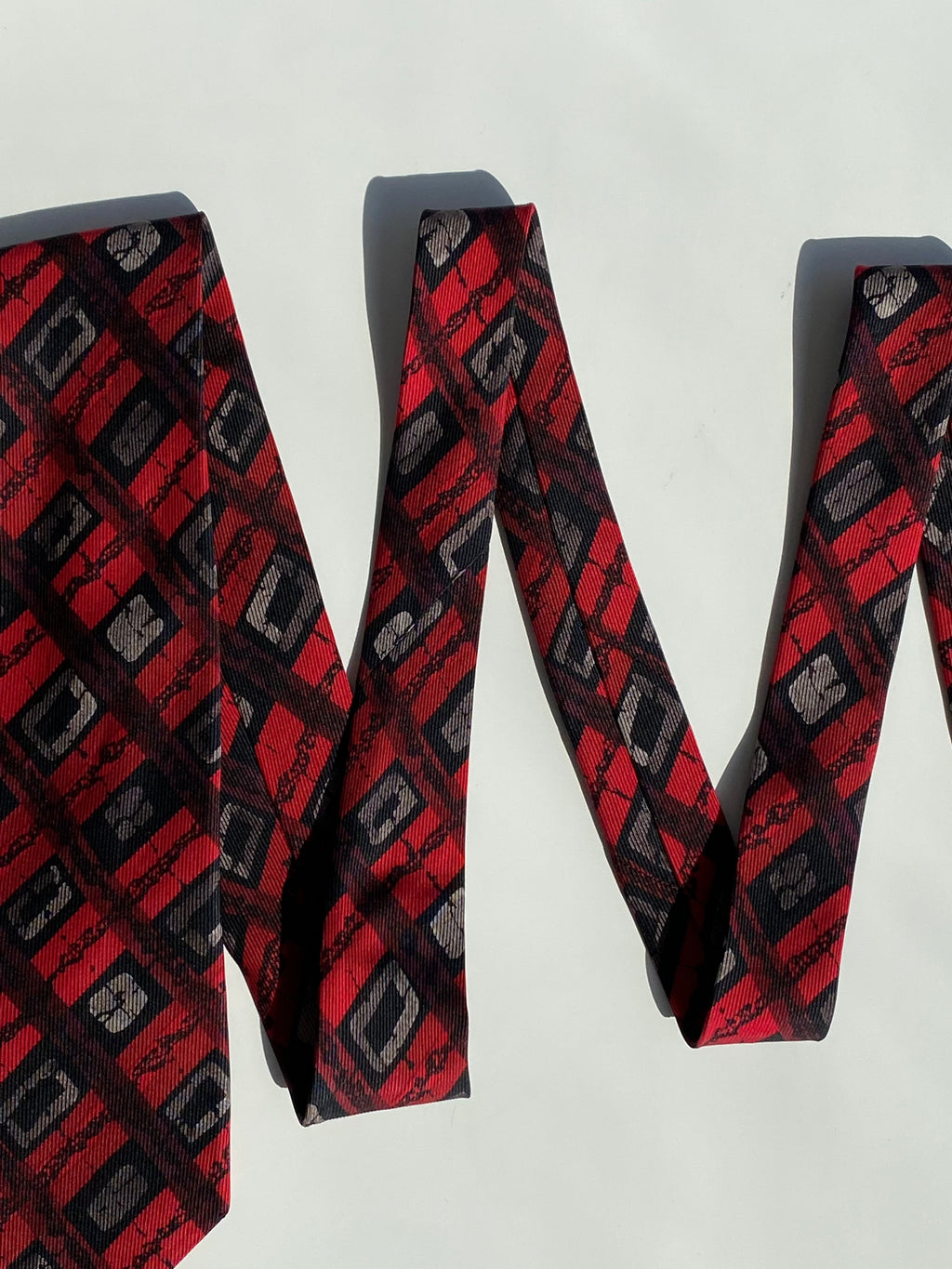 Vintage Printed Tie - Balagan Vintage Ties 00s, 80s, 90s, men, print, prints, tie, ties, vintage, vintage ties