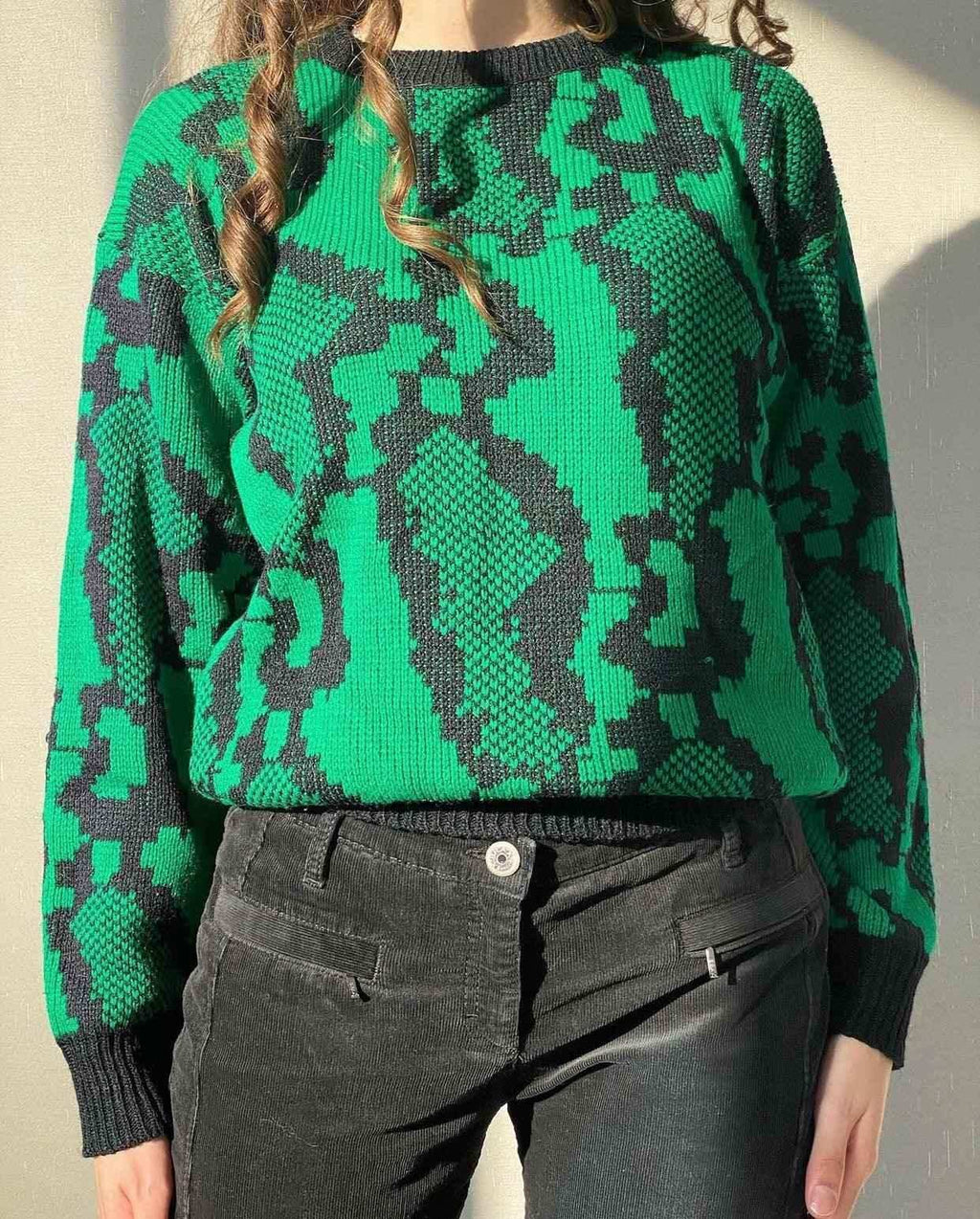 Vintage Knit Sweater - Balagan Vintage Sweater 80s, 90s, printed sweater, streetwear, sweater, vintage, vintage sweater, winter, women