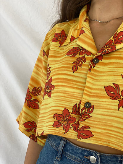 Vintage Pineapple Connections Cropped Hawaiian Print Shirt - Balagan Vintage Cropped Hawaiian Shirt crazy print, cropped Hawaiian shirt, Cropped shirt, festival wear, flower pattern, half sleeve shirt, Hawaiian shirt, printed shirt, reworked shirt, shirt, shirts, streetwear, summer, summer prints, techno, techno wear, Top, vintage, vintage cropped shirt, vintage prints, women, women shirt