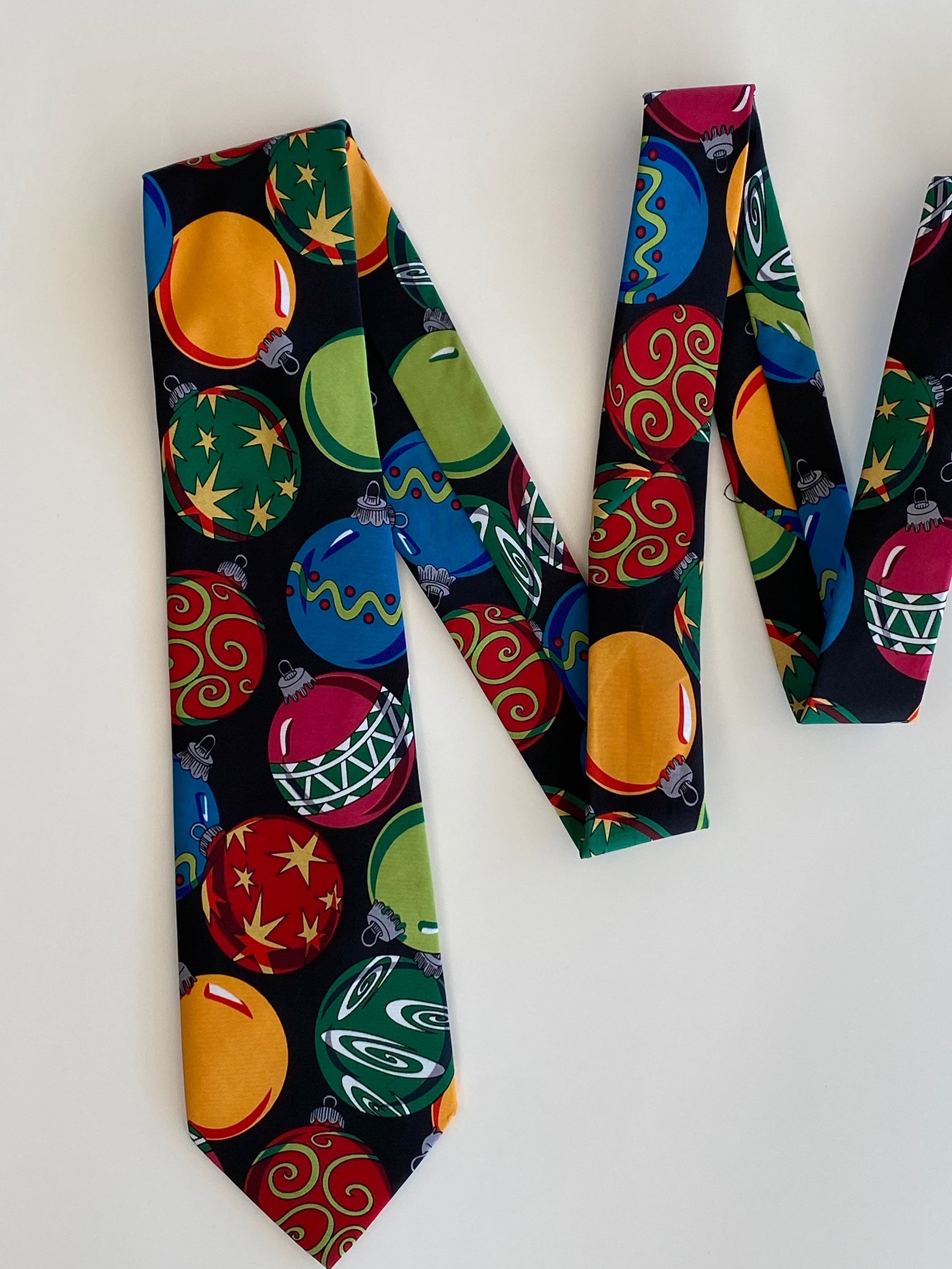 Vintage Handmade Christmas Tie - Balagan Vintage Ties 00s, 90s, Christmas, printed tie, tie, vintage, vintage tie